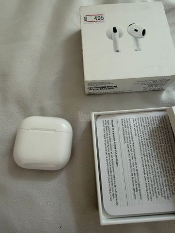Apple AirPods