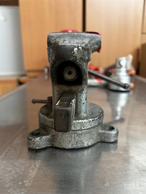 מלחץ שולחן BENCH VICE