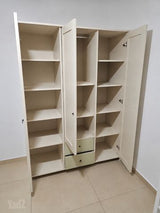 ארון בגדים