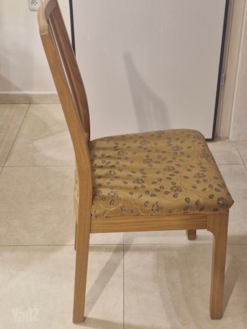 כסאות