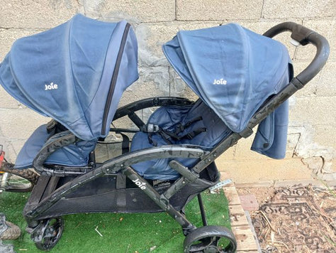 עגלת תאומים