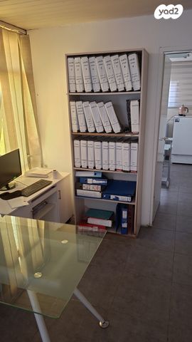 רהוט משרדי