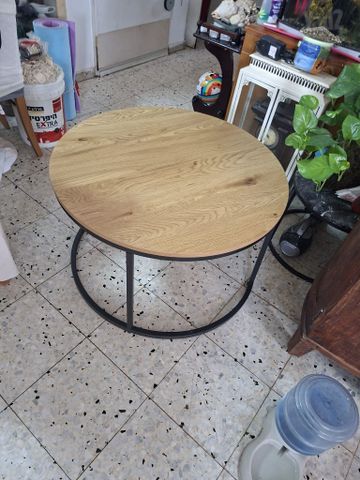 שולחן