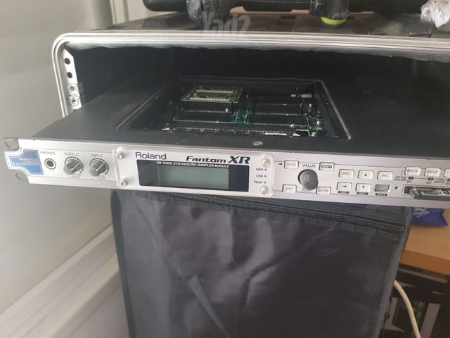 Roland Fantom XR Rack