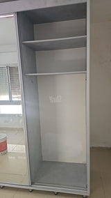 ארון בגדים