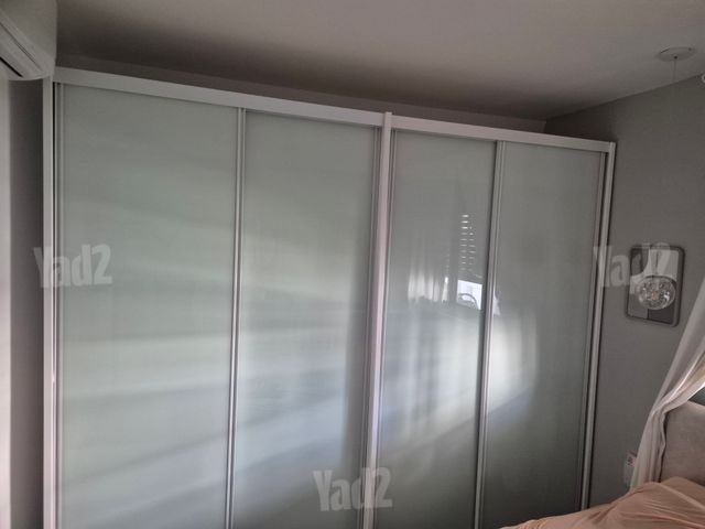 ארון הזזה