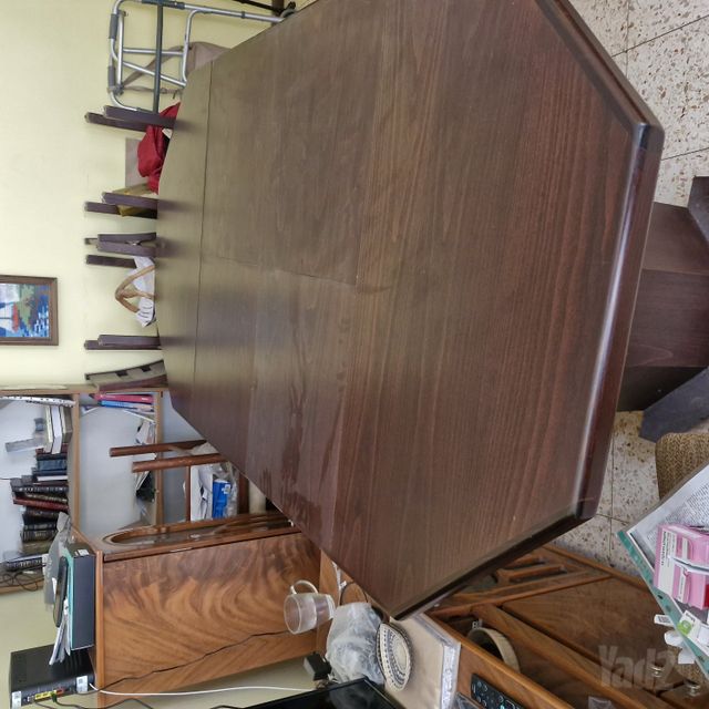 שולחן
