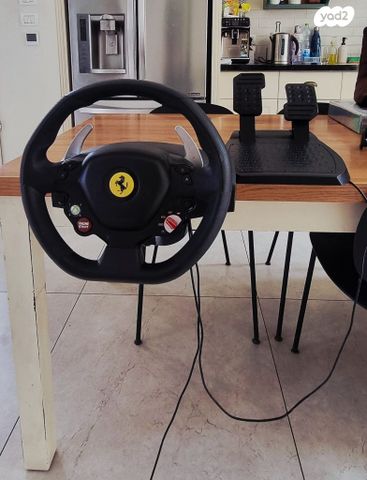הגה מרוצים THRUDTMASTER