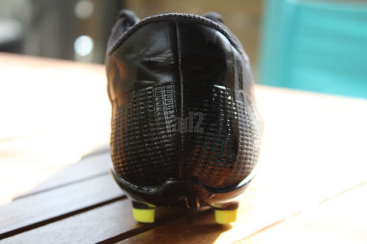 Nike Mercurial Vapor 14 פקקים