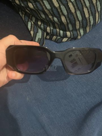 משקפים שחורות