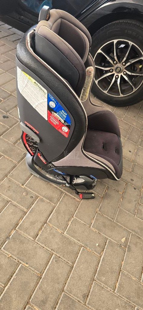 בוסטר של Chicco
