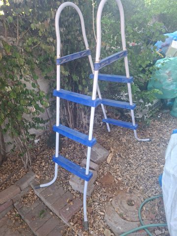 חלקים לבריכה