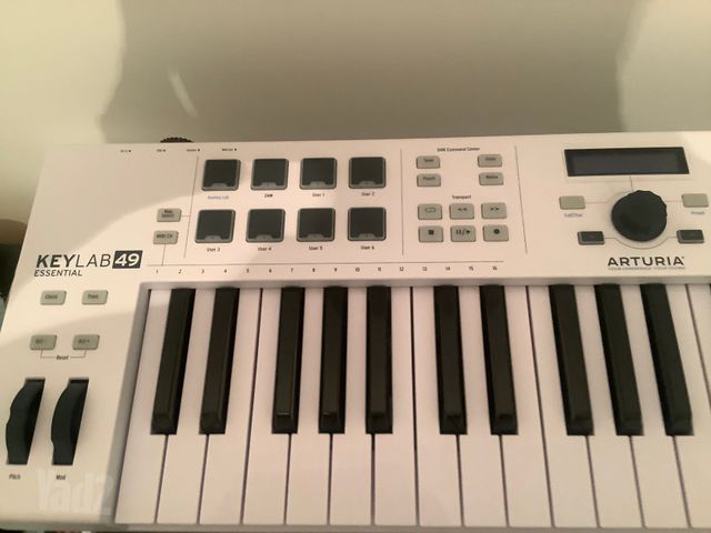 Keylab essential 49