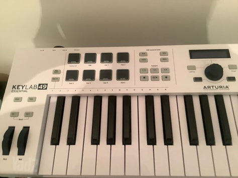Keylab essential 49