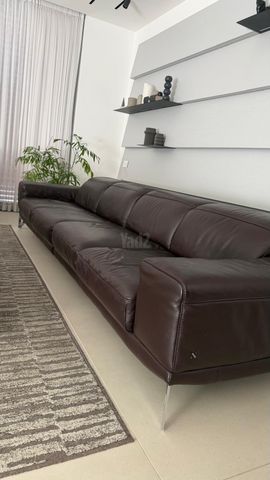 ספת עור  (Natuzzi)