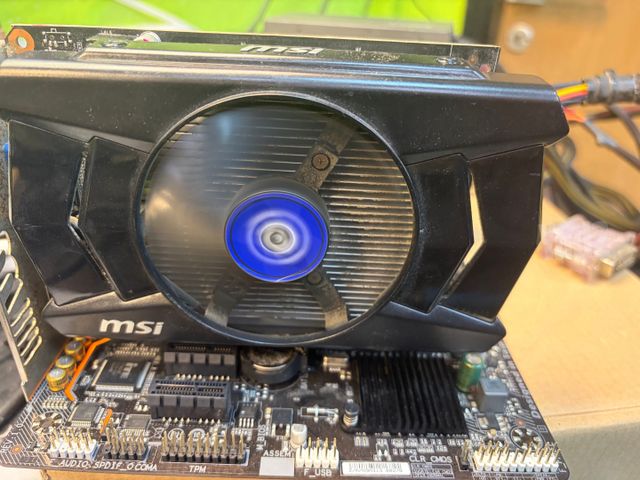 כרטיס מסך GTX 750 2gb