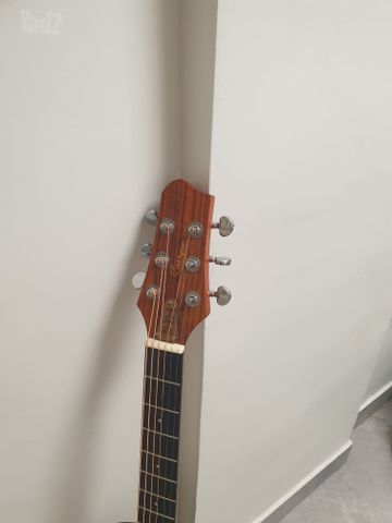 Guitar Accoustic