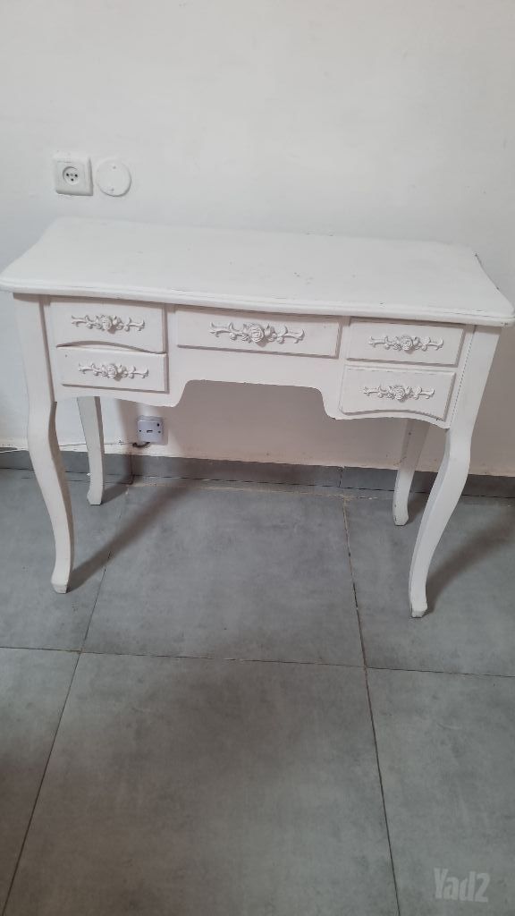 שידה עץ מלא