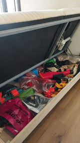 שתי מיטות נוער