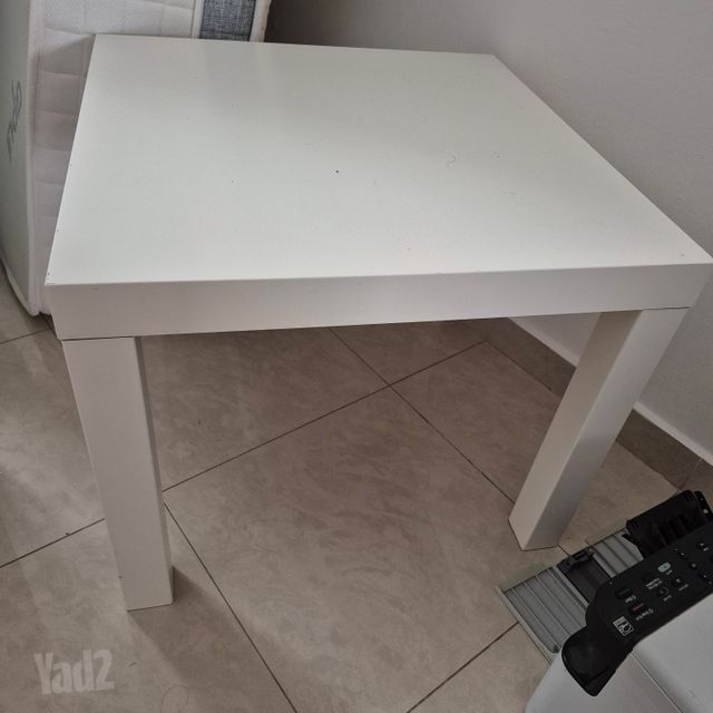 שולחן