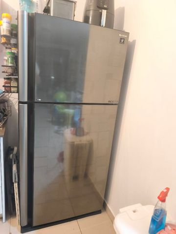 מקרר שארפ