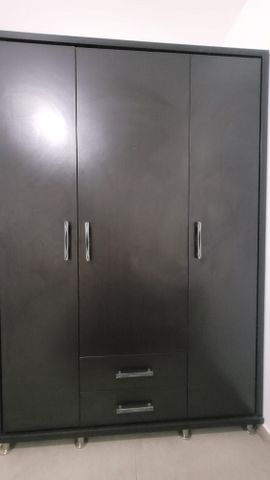ארון בגדים