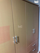 ארון בגדים