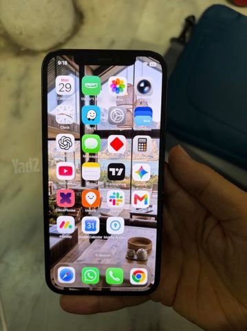 אייפון 12 IPhone