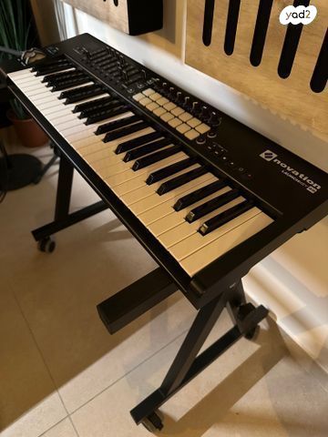 Novation launcheky 49