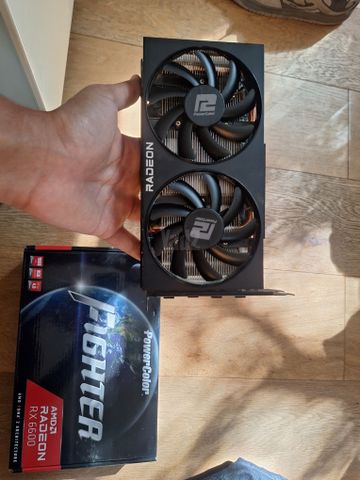 כרטיס מסך AMD RX 6600