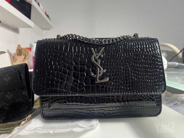 תיק בסגנון YSL