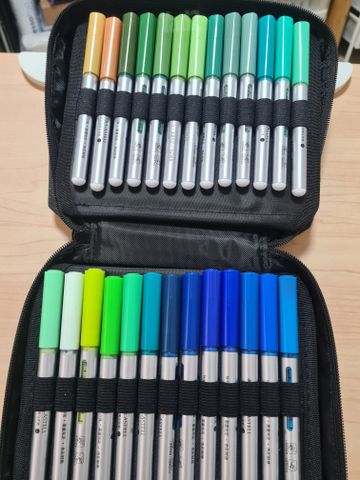 Acrylic Markers