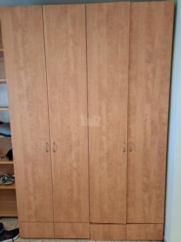 ארון בגדים