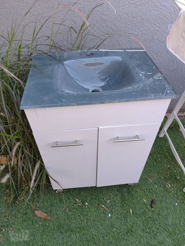 ארון אמבטיה