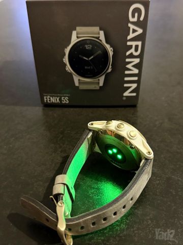 שעון ספורט חכם Garmin