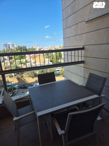 פינת אוכל נפתחת