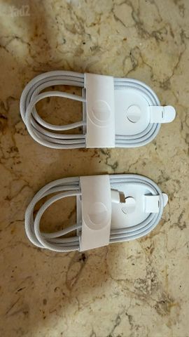 כבלי Apple USB-C מקוריים