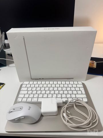 MacBook Air  כמו חדש סט