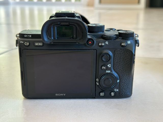 Sony A7 III + Tamron 28-75mm