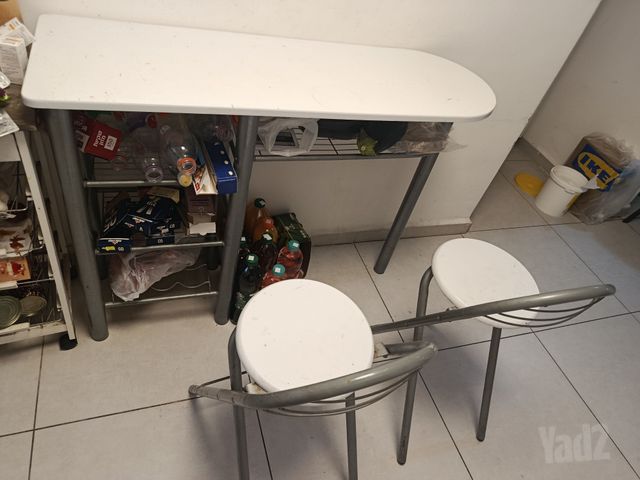 שולחן בר עם כסא