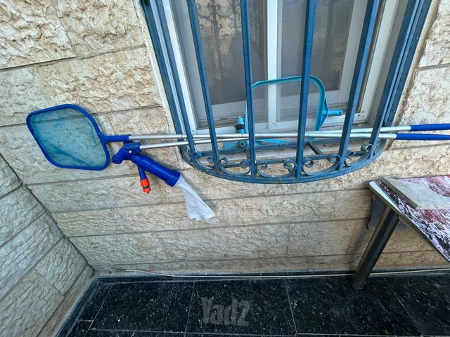 בריכה ביתית