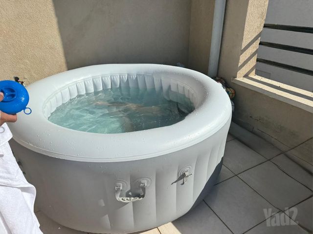 ג׳קוזי מתנפח
