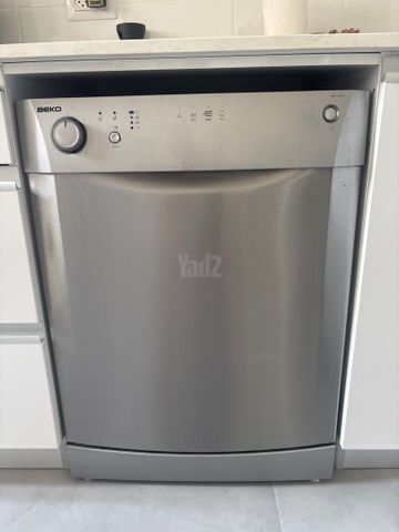מדיח כלים בקו