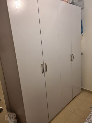 ארון בגדים