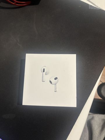 אוזניות Apple AirPods 3 GEN 3