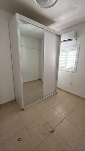 ארון 2 דלתות