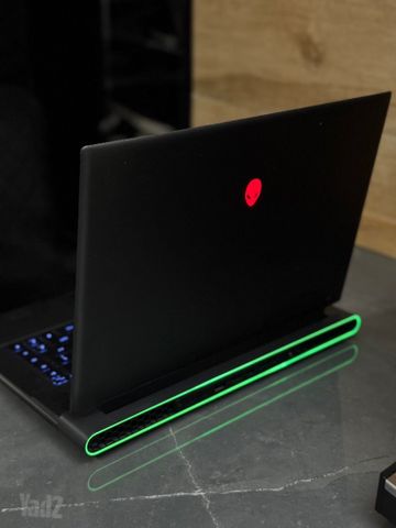 Alienware m16 R1