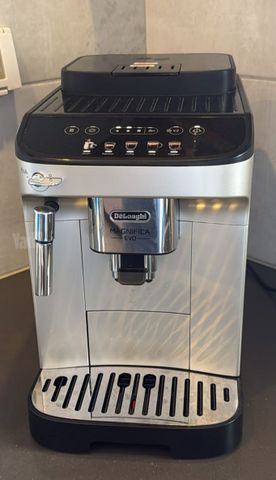 מכונת קפה Delonghi