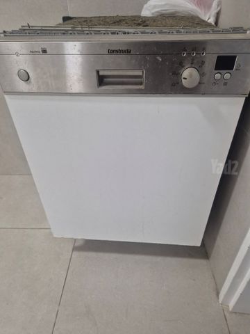 מדיח כלים Constructa למכירה
