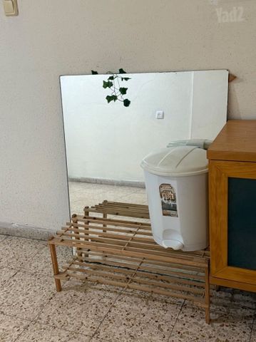 מראה לקיר